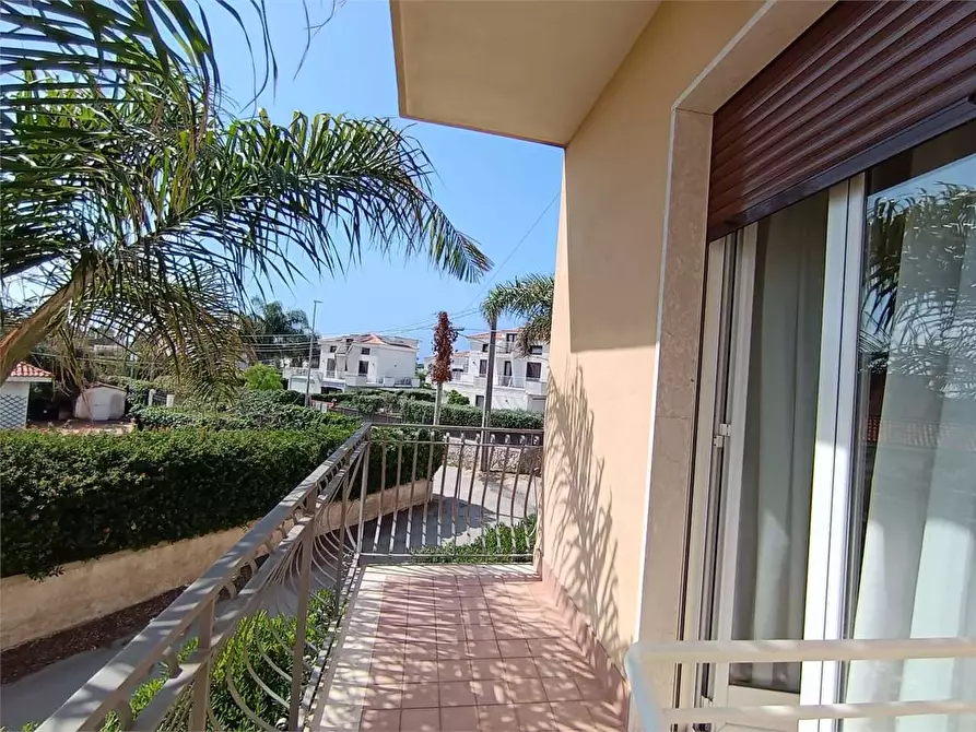 Immagine 41 di Villa in vendita  a Siracusa