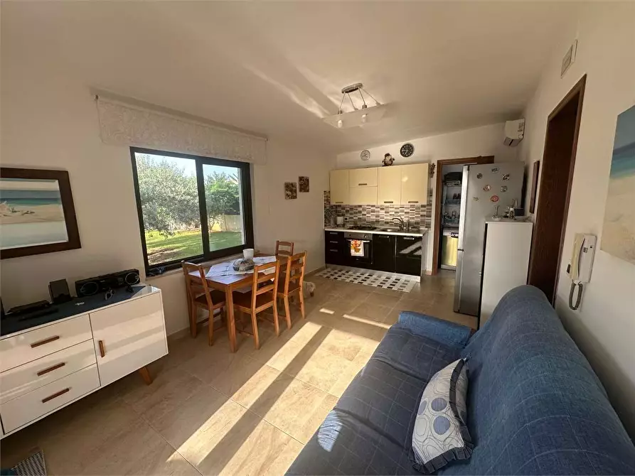 Immagine 2 di Villa in vendita  in Via alicudi 1 a Siracusa