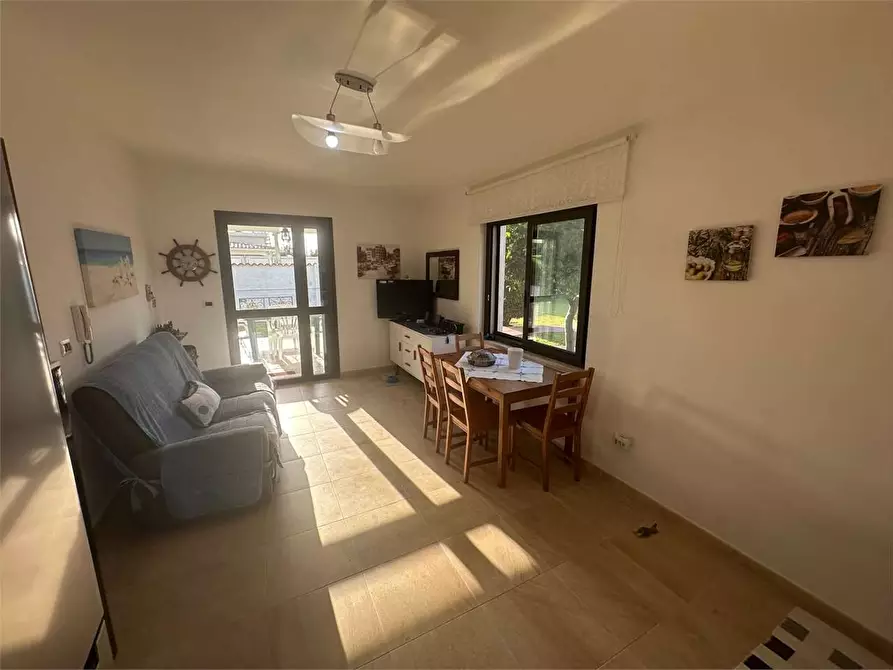 Immagine 3 di Villa in vendita  in Via alicudi 1 a Siracusa