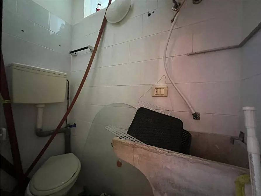Immagine 17 di Appartamento in vendita  in via grottasanta 1 a Siracusa