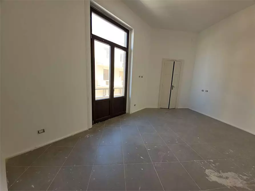 Immagine 10 di Ufficio in affitto  a Siracusa