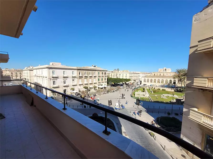 Immagine 64 di Ufficio in affitto  a Siracusa