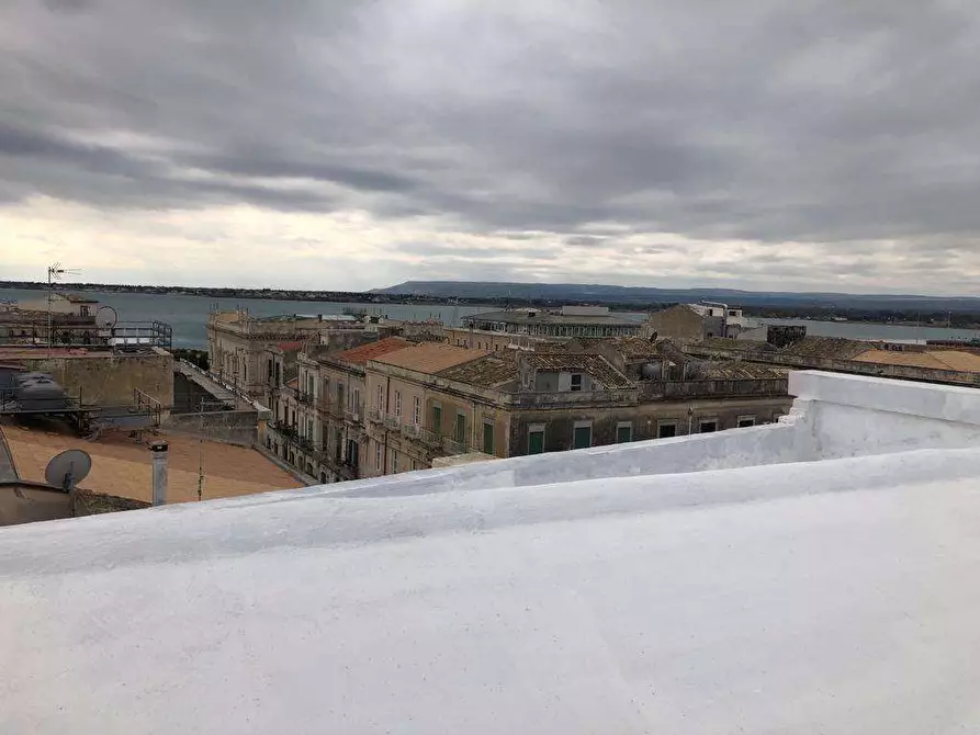 Immagine 69 di Ufficio in affitto  a Siracusa