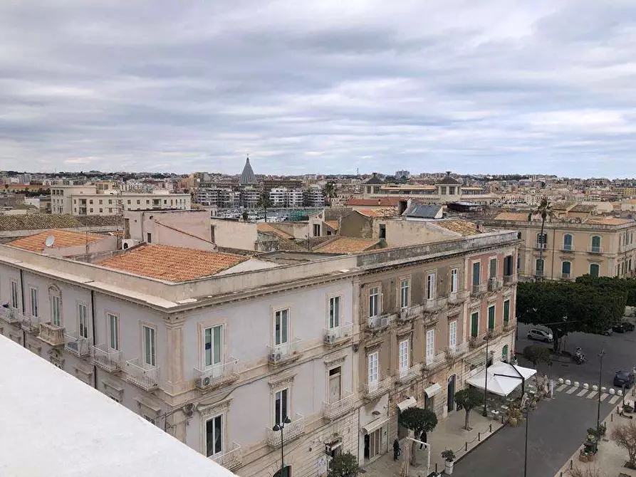Immagine 71 di Ufficio in affitto  a Siracusa