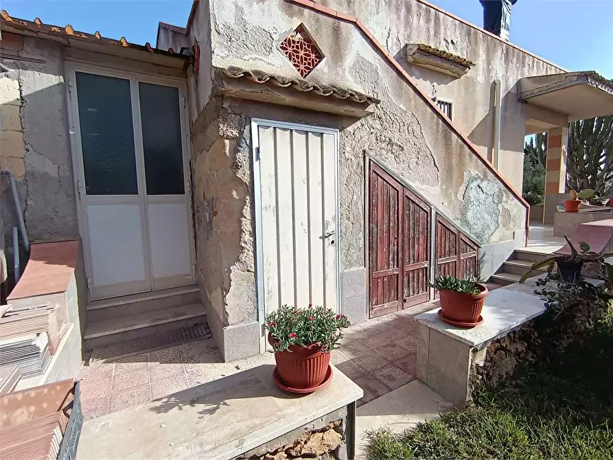 Immagine 45 di Villa in vendita  a Siracusa