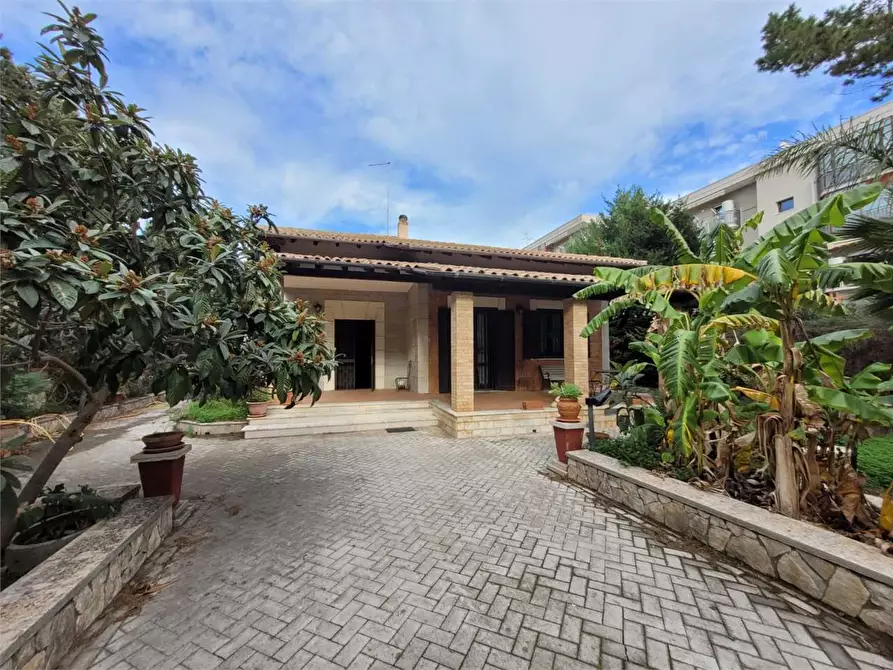 Immagine 2 di Villa in vendita  in viale scala greca 288 a Siracusa