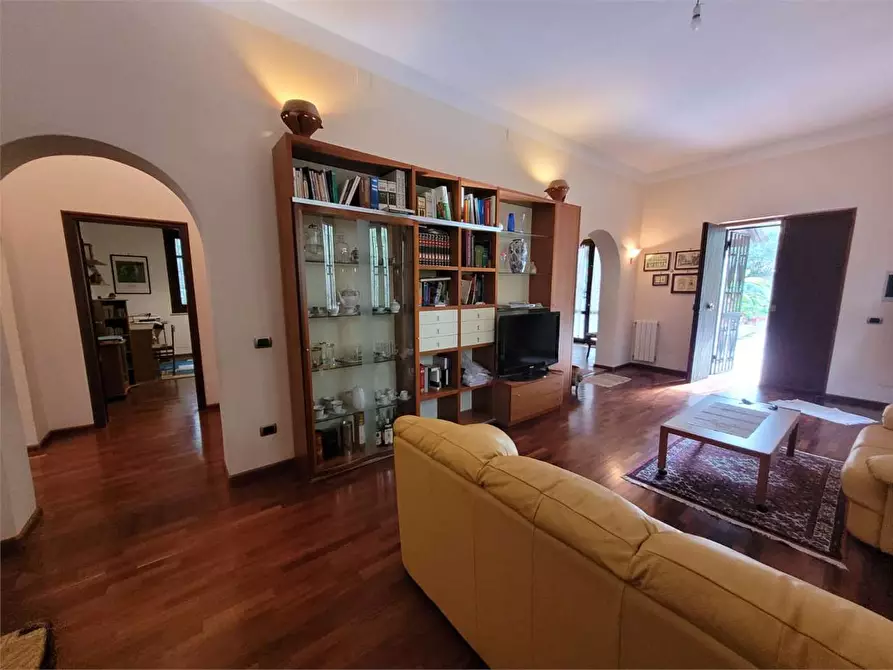 Immagine 14 di Villa in vendita  in viale scala greca 288 a Siracusa