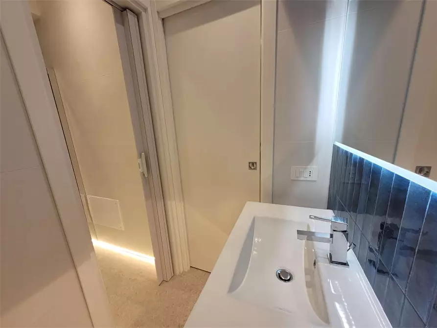 Immagine 6 di Appartamento in vendita  a Siracusa