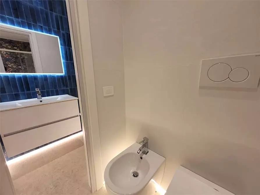 Immagine 8 di Appartamento in vendita  a Siracusa