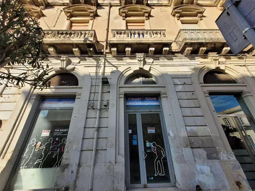 Immagine 2 di Negozio in vendita  a Siracusa