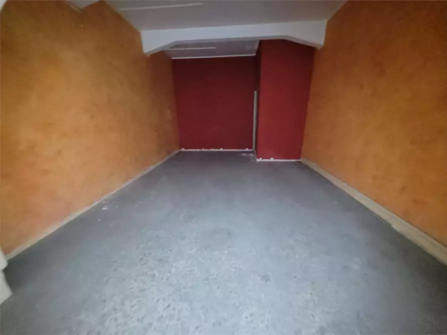 Immagine 20 di Negozio in vendita  a Siracusa