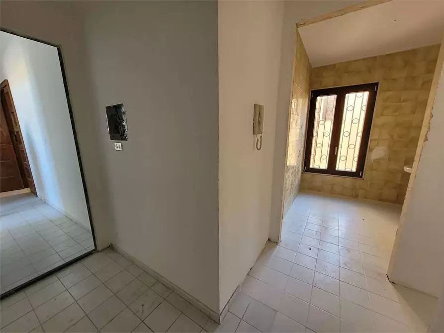 Immagine 12 di Ufficio in affitto  a Siracusa