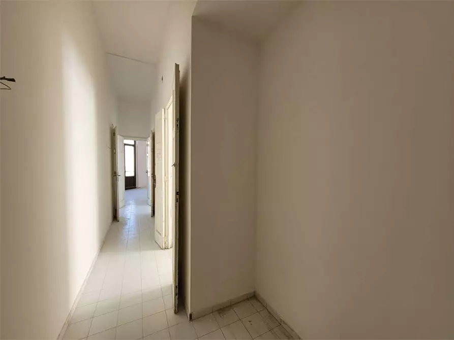 Immagine 25 di Ufficio in affitto  a Siracusa