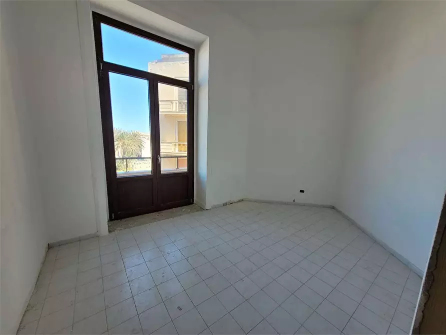 Immagine 43 di Ufficio in affitto  a Siracusa