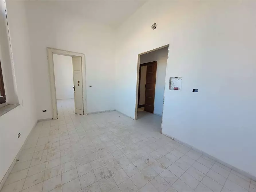 Immagine 49 di Ufficio in affitto  a Siracusa