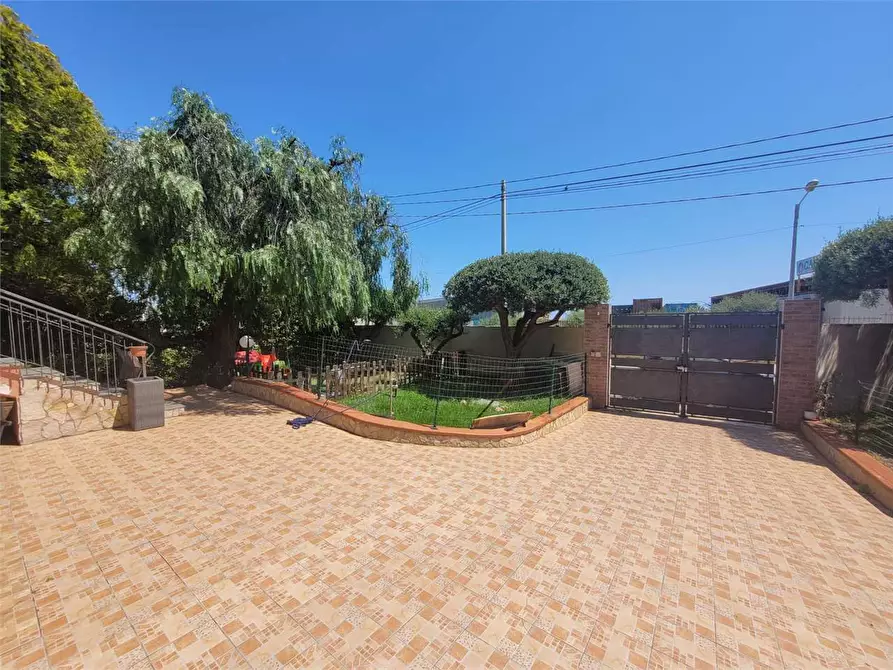 Immagine 3 di Villa in vendita  a Melilli