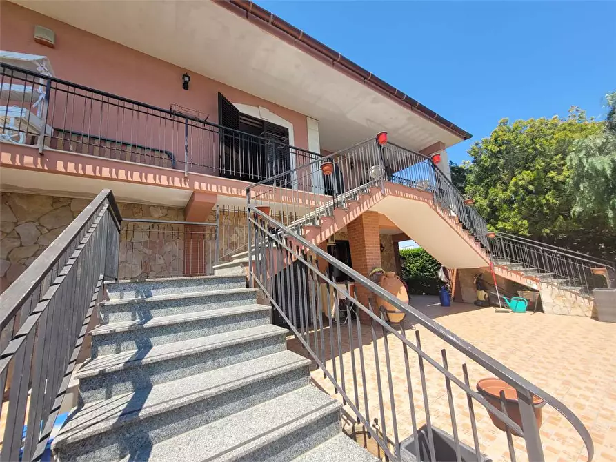 Immagine 11 di Villa in vendita  a Melilli