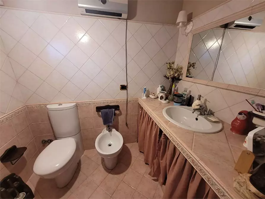 Immagine 32 di Villa in vendita  in via alcide de gasperi 1 a Melilli