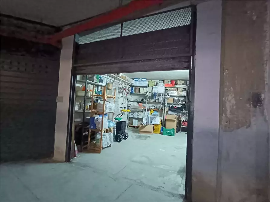 Immagine 1 di Garage in vendita  in viale teracati 156 a Siracusa