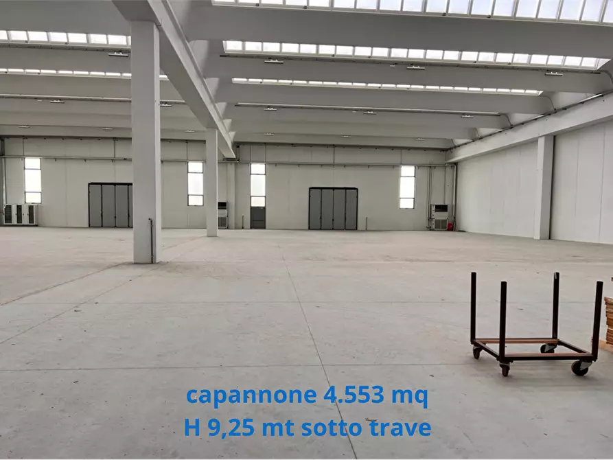 Immagine 5 di Capannone industriale in affitto  in Via Castellana  155 a Fonte