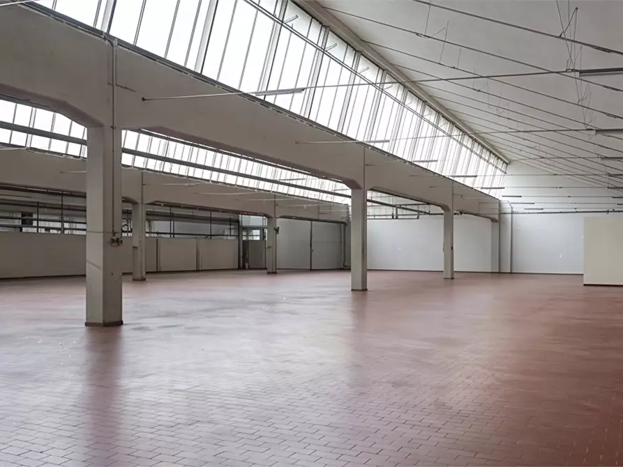 Immagine 2 di Capannone industriale in affitto  in Via Treviso 60 a Trevignano