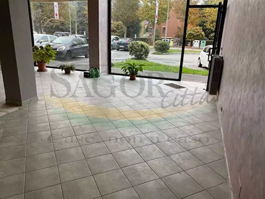 Immagine 6 di Negozio in affitto  in Via Giustetto 7 a Pinerolo