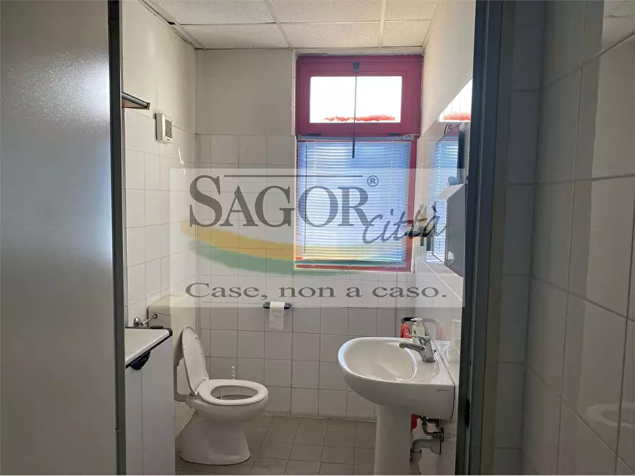 Immagine 16 di Capannone industriale in affitto  in Via Gibuti 51 a Pinerolo