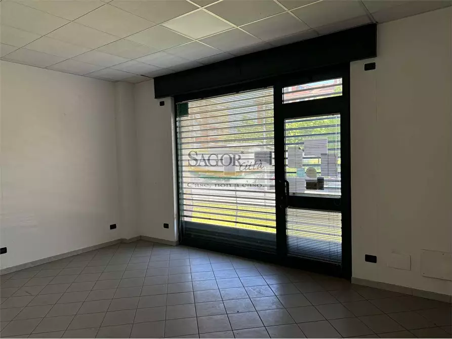 Immagine 8 di Ufficio in affitto  in Via Bignone 71 a Pinerolo