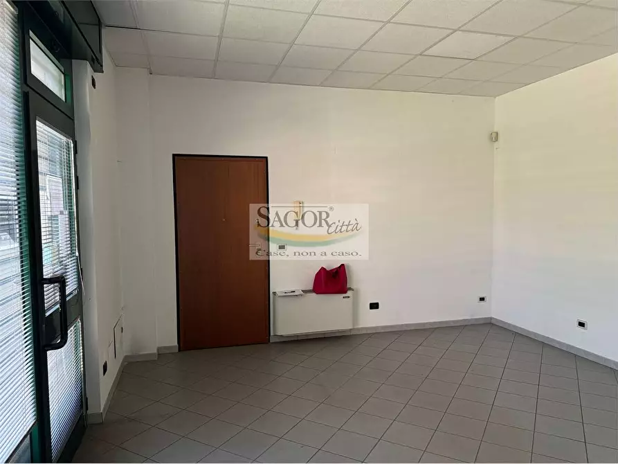 Immagine 3 di Ufficio in affitto  in Via Bignone 71 a Pinerolo