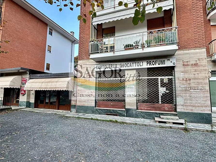 Immagine 12 di Negozio in affitto  in Via Nazionale  25 a Pinasca