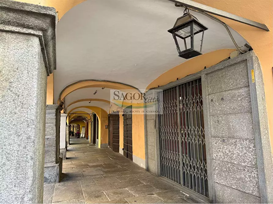 Immagine 12 di Negozio in vendita  in Via Duca degli Abruzzi 9 a Pinerolo