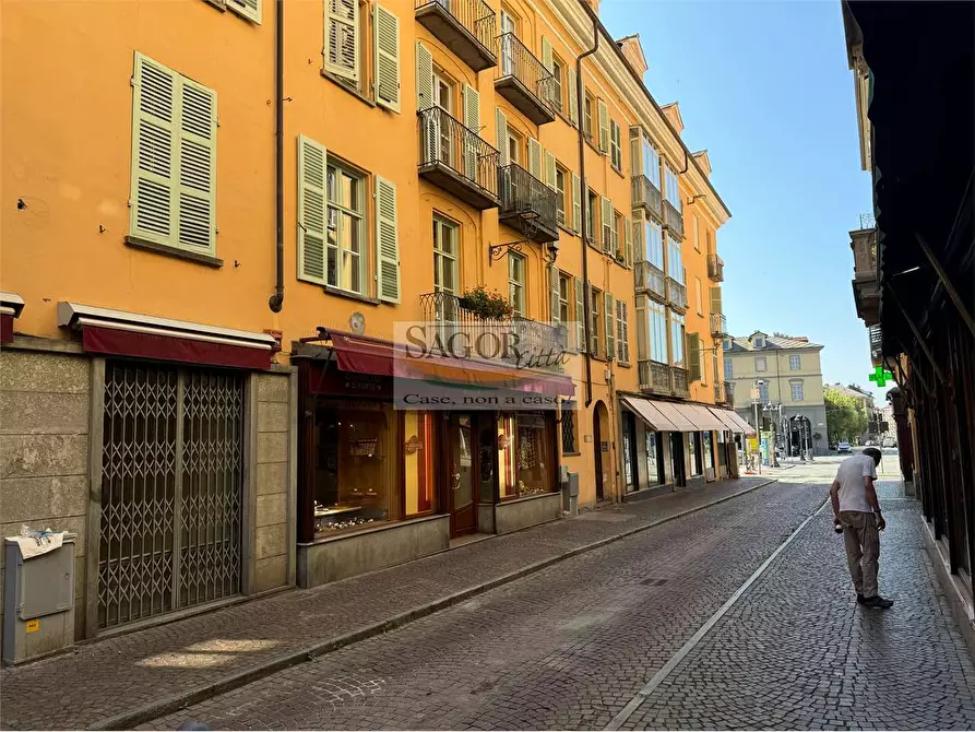 Immagine 13 di Negozio in vendita  in Via Duca degli Abruzzi 9 a Pinerolo