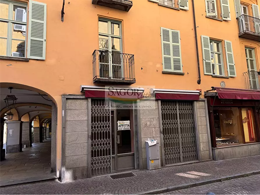 Immagine 9 di Negozio in vendita  in Via Duca degli Abruzzi 9 a Pinerolo