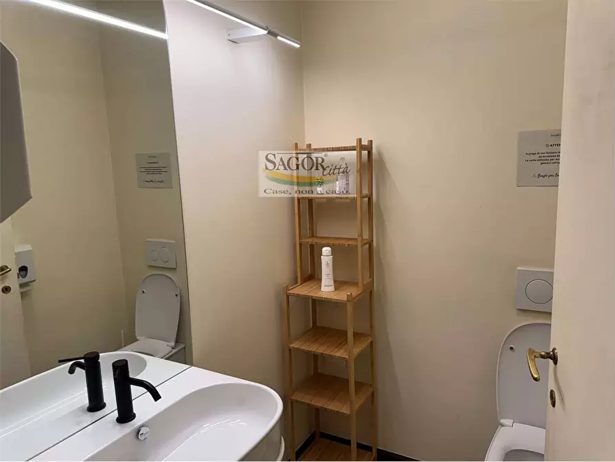 Immagine 13 di Ufficio in affitto  in Piazza Barbieri  3 a Pinerolo