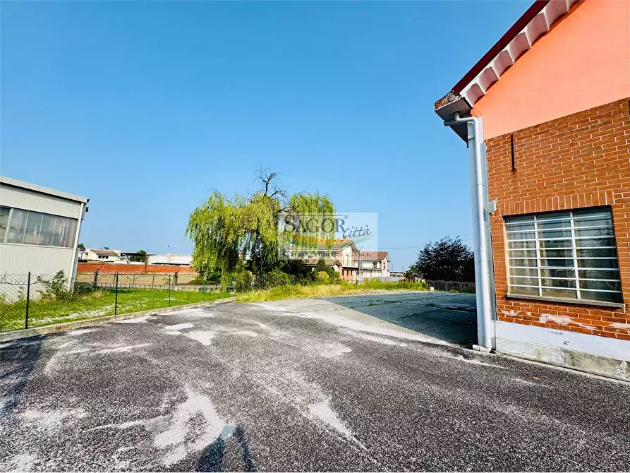 Immagine 5 di Capannone industriale in affitto  in VIA VALPELLICE  100 a San Secondo Di Pinerolo