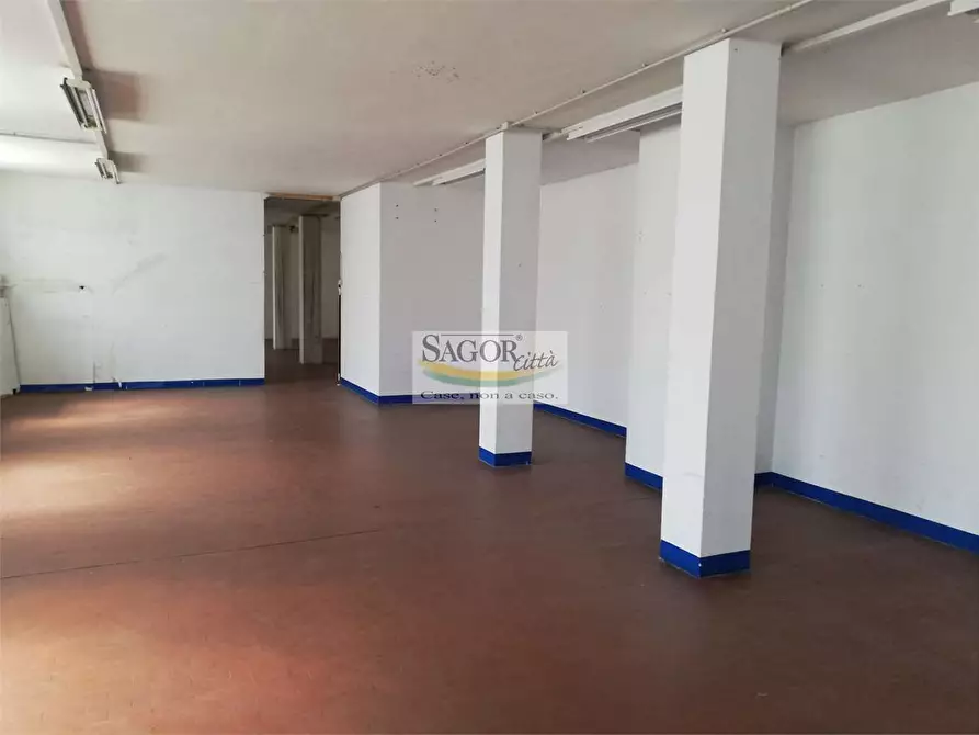 Immagine 3 di Laboratorio in affitto  in Via al Colletto 1 a Pinerolo