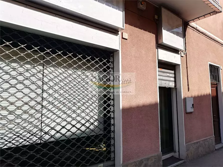 Immagine 7 di Negozio in affitto  in via Vigone 7 a Pinerolo