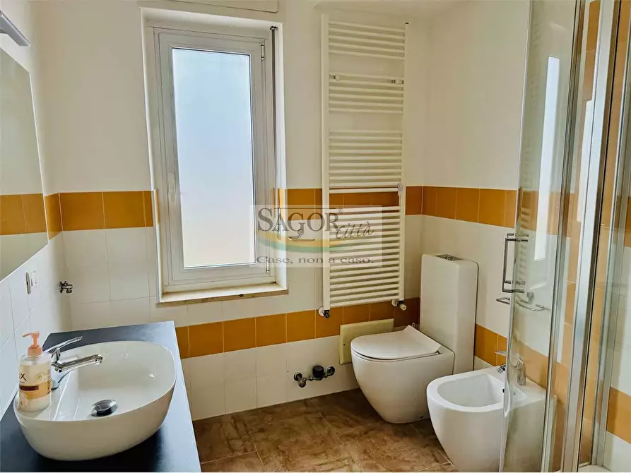 Immagine 12 di Appartamento in affitto  in Via Riva  132 a Pinerolo