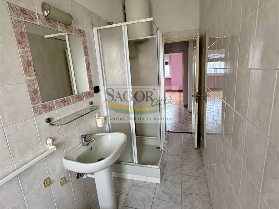 Immagine 14 di Trilocale in affitto  in VIA CITTA' DI GAP 21 a Pinerolo