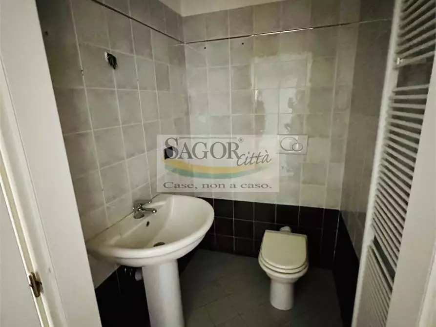Immagine 11 di Ufficio in affitto  in Piazza Barbieri 2 a Pinerolo
