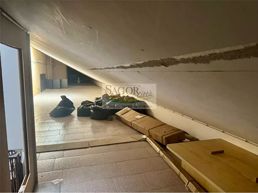Immagine 29 di Negozio in affitto  in via Torino 28 a Vigone