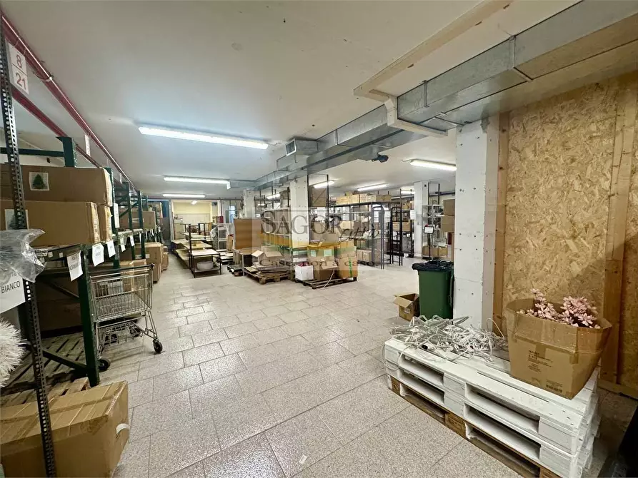Immagine 24 di Negozio in affitto  in via Torino 28 a Vigone