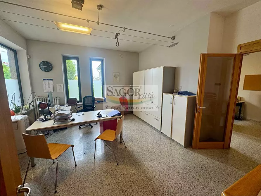 Immagine 5 di Negozio in affitto  in via Torino 28 a Vigone