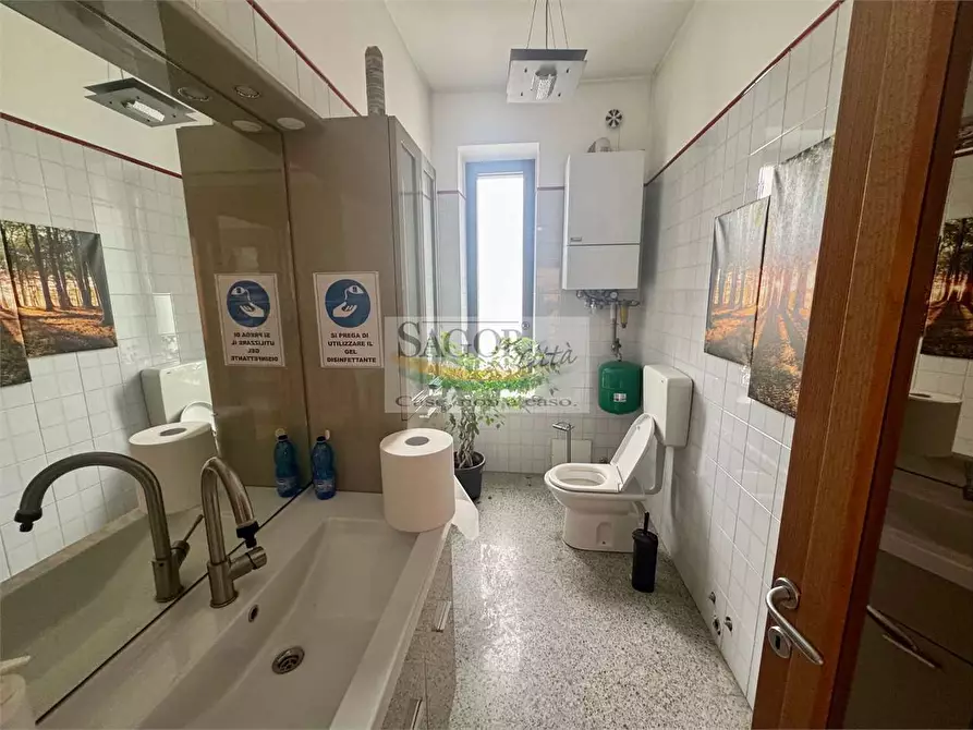 Immagine 8 di Negozio in affitto  in via Torino 28 a Vigone