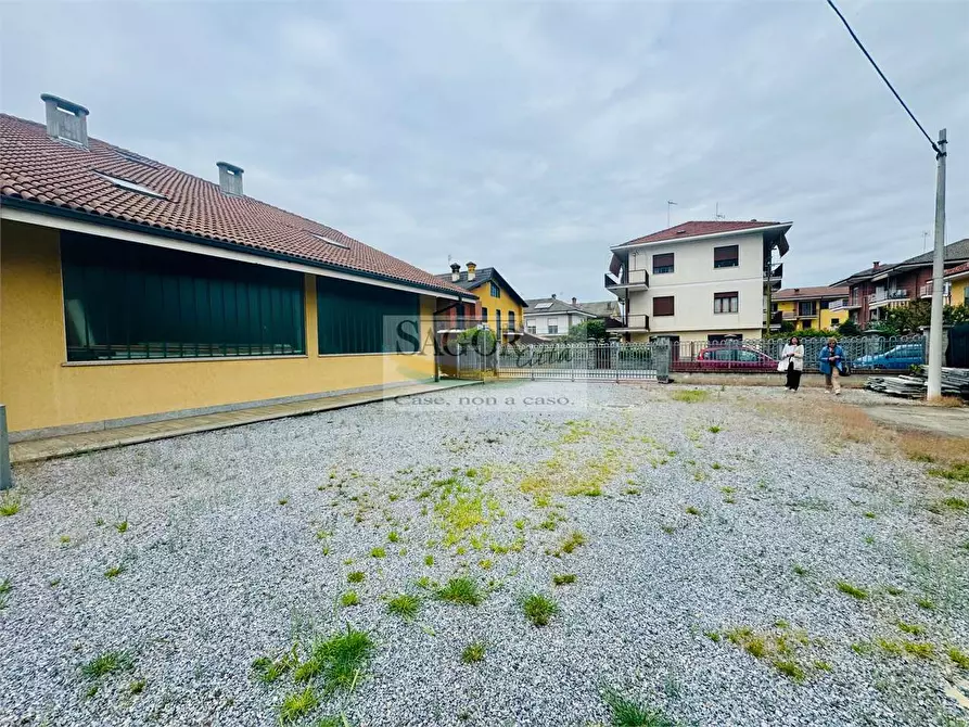 Immagine 35 di Negozio in affitto  in via Torino 28 a Vigone