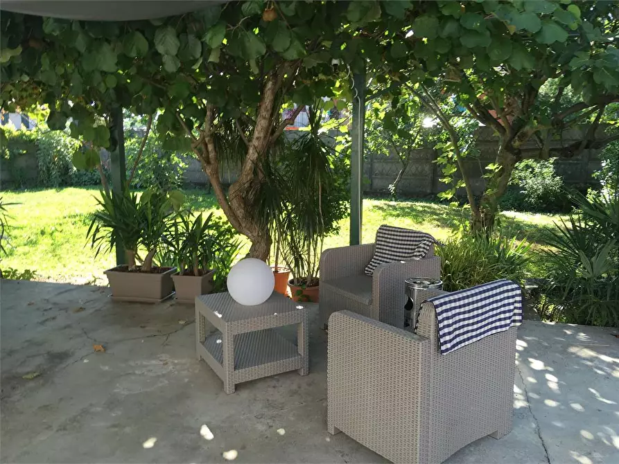 Immagine 2 di Bilocale in affitto  in via verdi a Golasecca