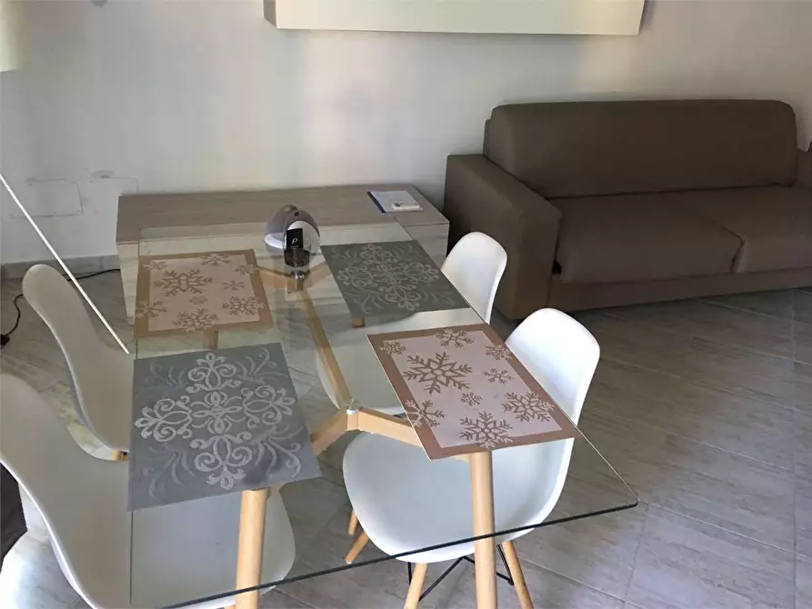 Immagine 10 di Bilocale in affitto  in via verdi a Golasecca