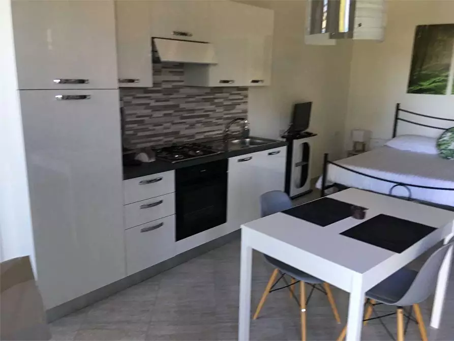 Immagine 7 di Bilocale in affitto  in via verdi a Golasecca