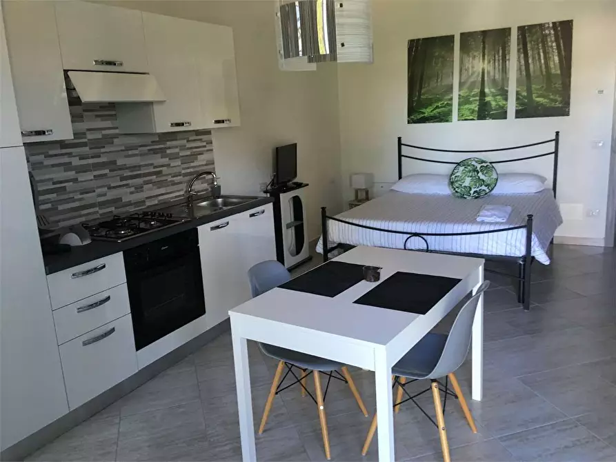 Immagine 5 di Bilocale in affitto  in via verdi a Golasecca