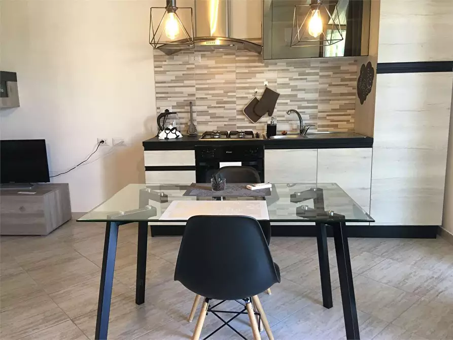 Immagine 4 di Bilocale in affitto  in via verdi a Golasecca